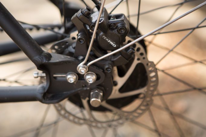 Tektro hydraulic disc brakes on the Comtinuum