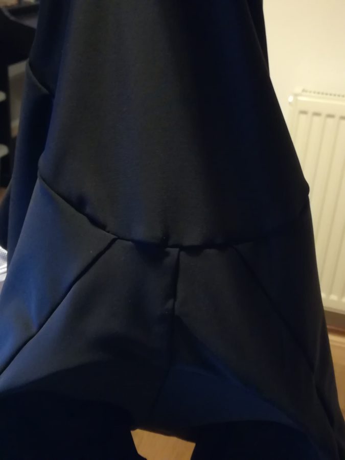 The Black Bibs back