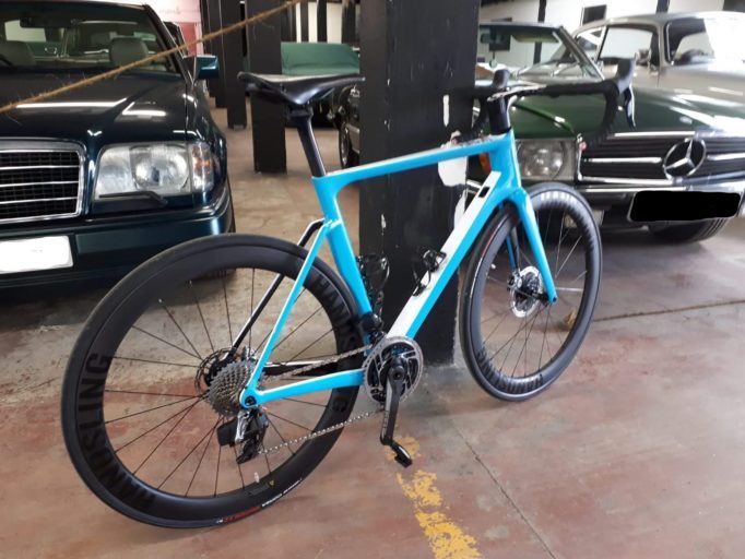 Handsling VW Camper Bike
