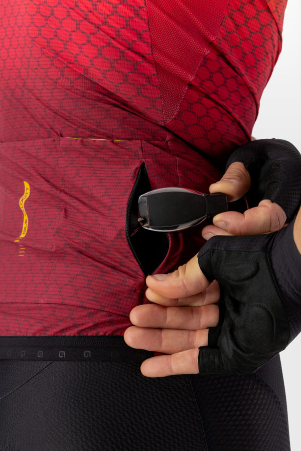 The VELOCITY G+ pockets